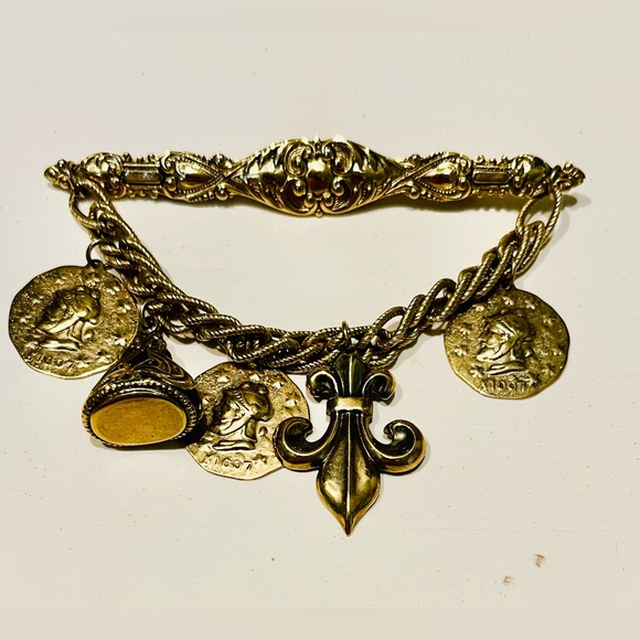 VINTAGE Mid Century Rare Large Drippy Chatalaine Style Brooch w Charms FANTASTIC - Picture 7 of 8